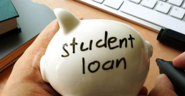 How to Decide Which Student Loans