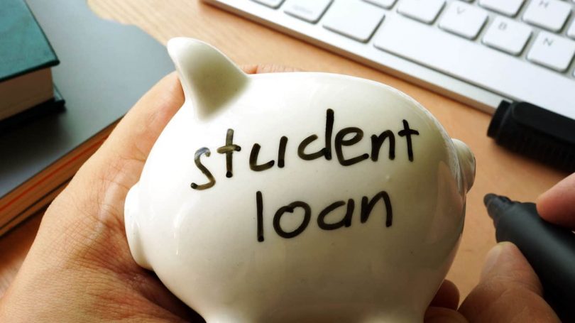 How to Decide Which Student Loans
