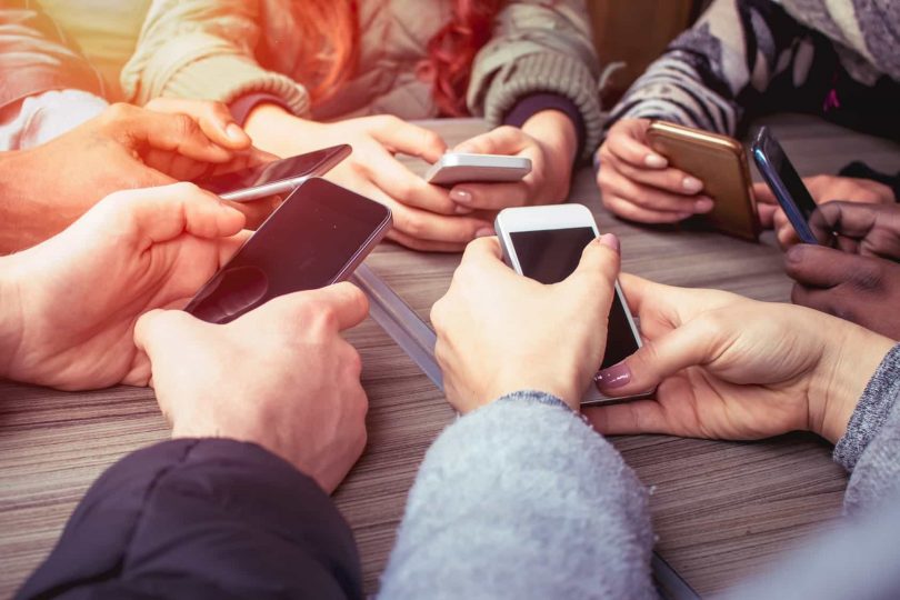 Who has the best cell phone plan