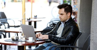 5 Identity Theft Risks You Should Never Take on Public Wi-Fi