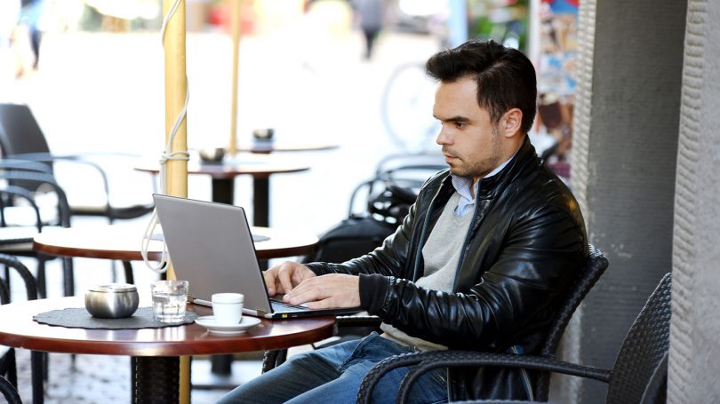 5 Identity Theft Risks You Should Never Take on Public Wi-Fi